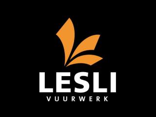 Lesli Vuurwerk is leverancier van het grootste deel van het consumenten vuurwerk wat door Xena Vuurwerk wordt toegepast en verkocht
